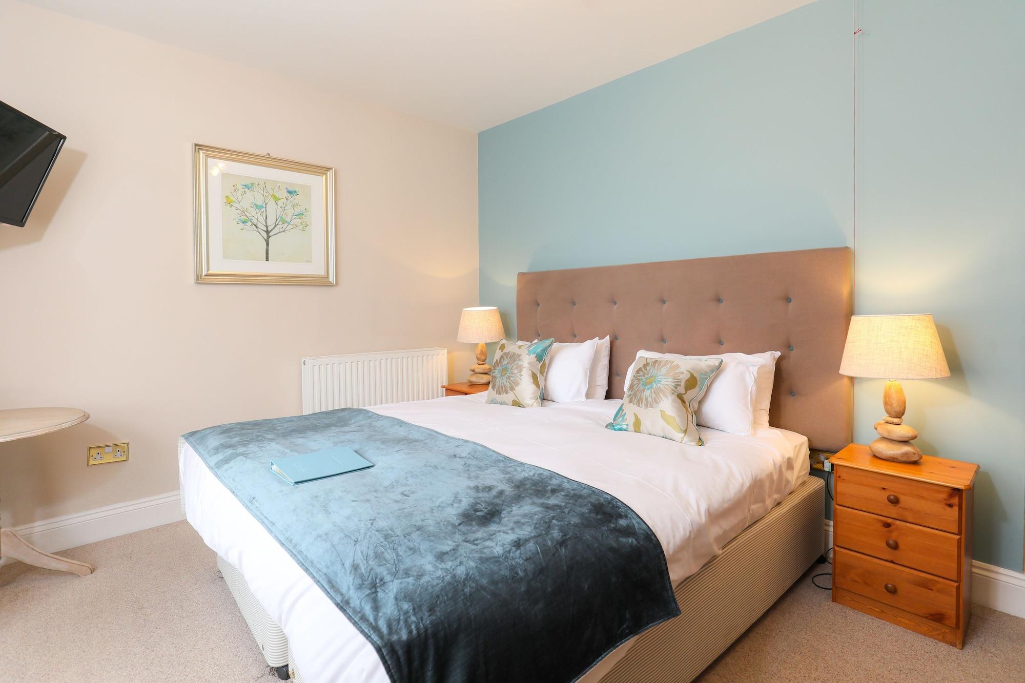 St Andrews Town Hotel ドロイトウィッチ エクステリア 写真