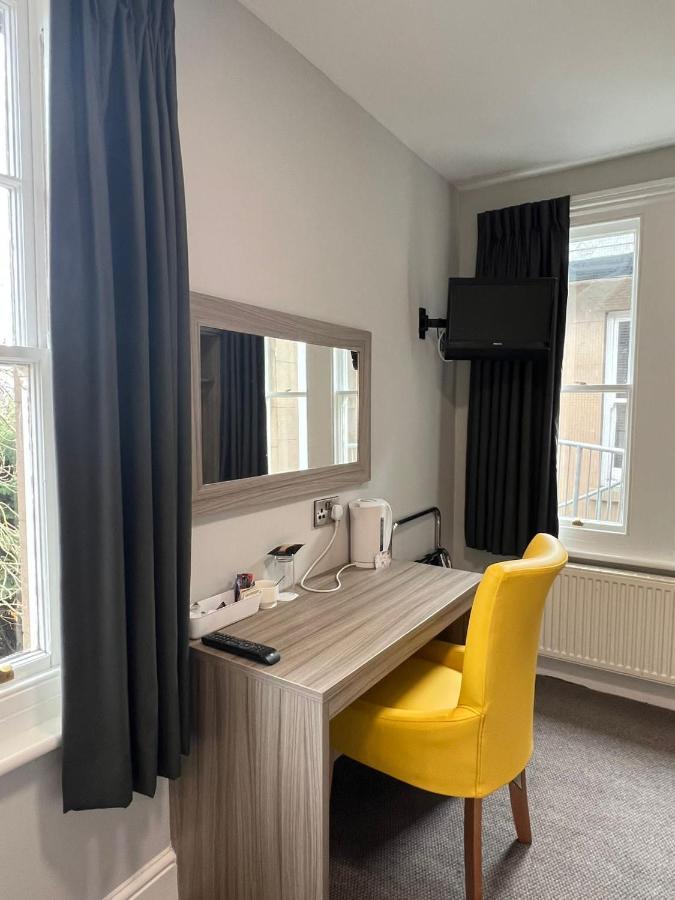 St Andrews Town Hotel ドロイトウィッチ エクステリア 写真