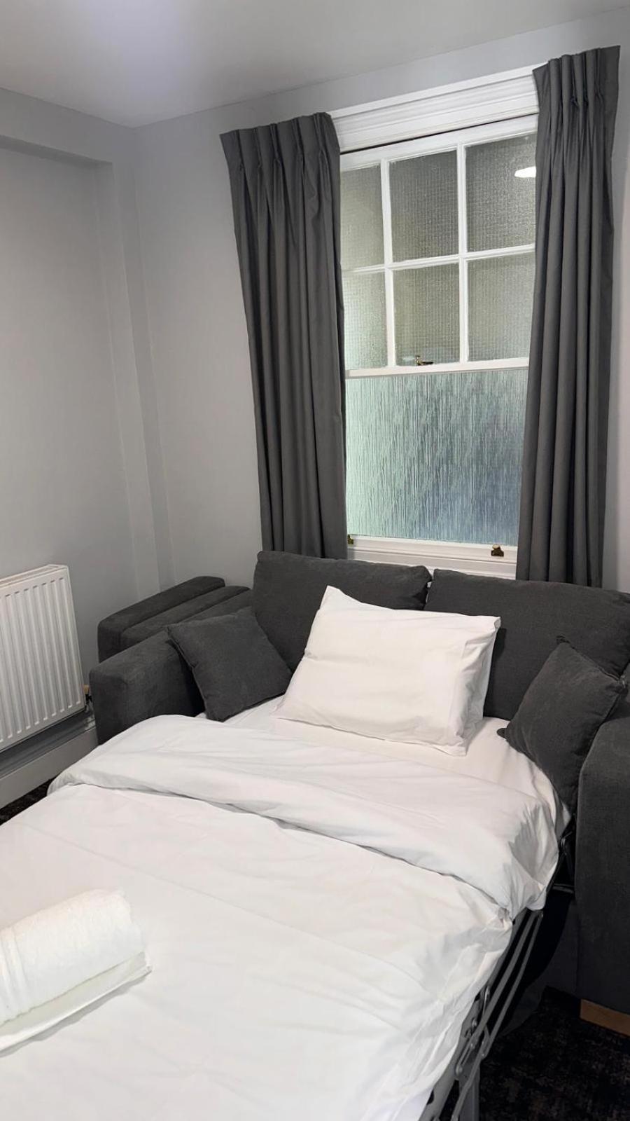 St Andrews Town Hotel ドロイトウィッチ エクステリア 写真