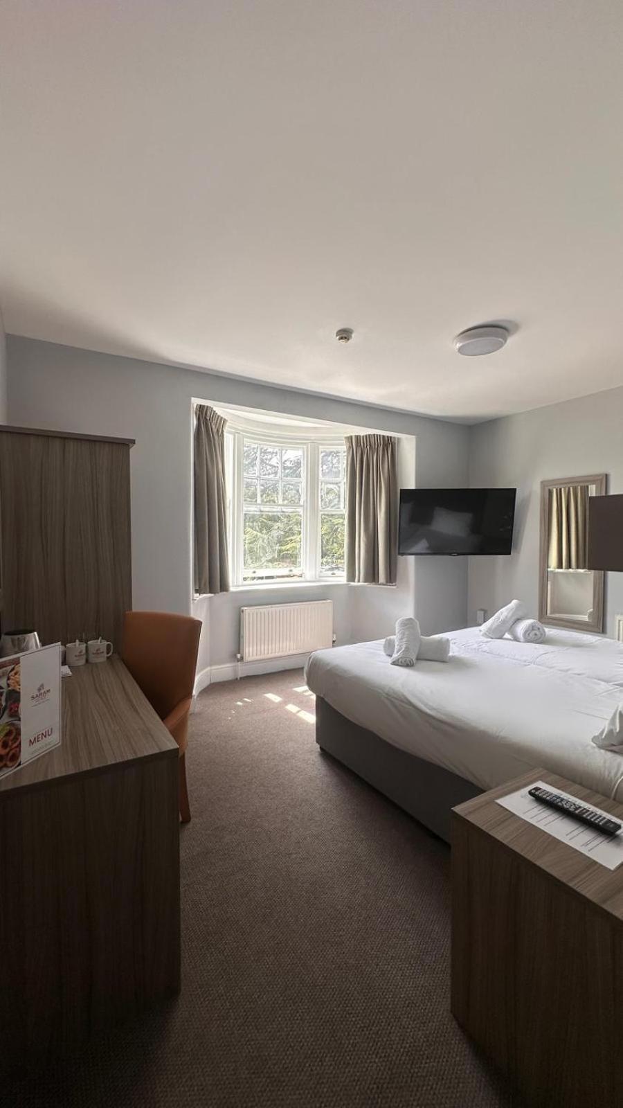 St Andrews Town Hotel ドロイトウィッチ エクステリア 写真