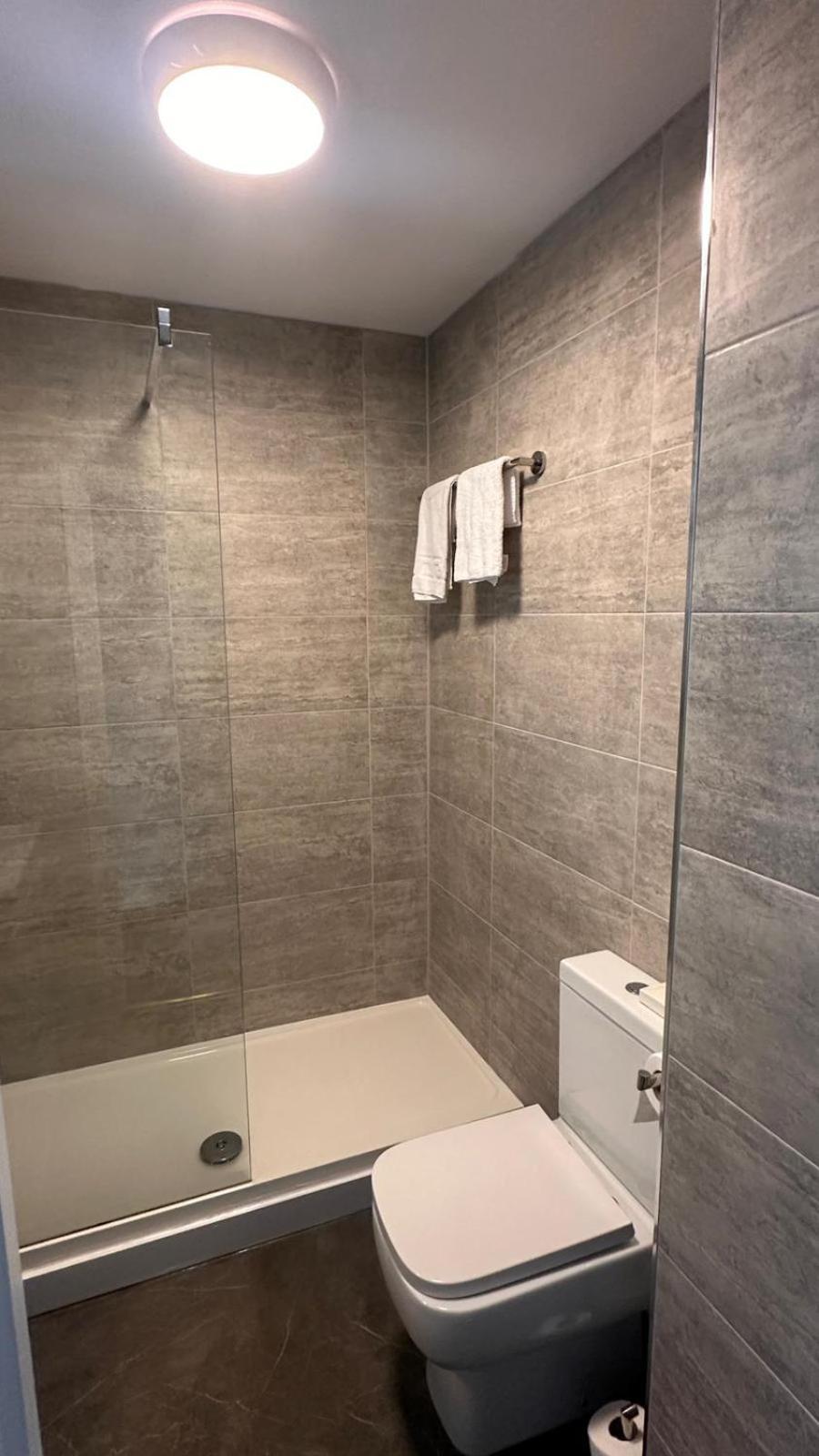 St Andrews Town Hotel ドロイトウィッチ エクステリア 写真