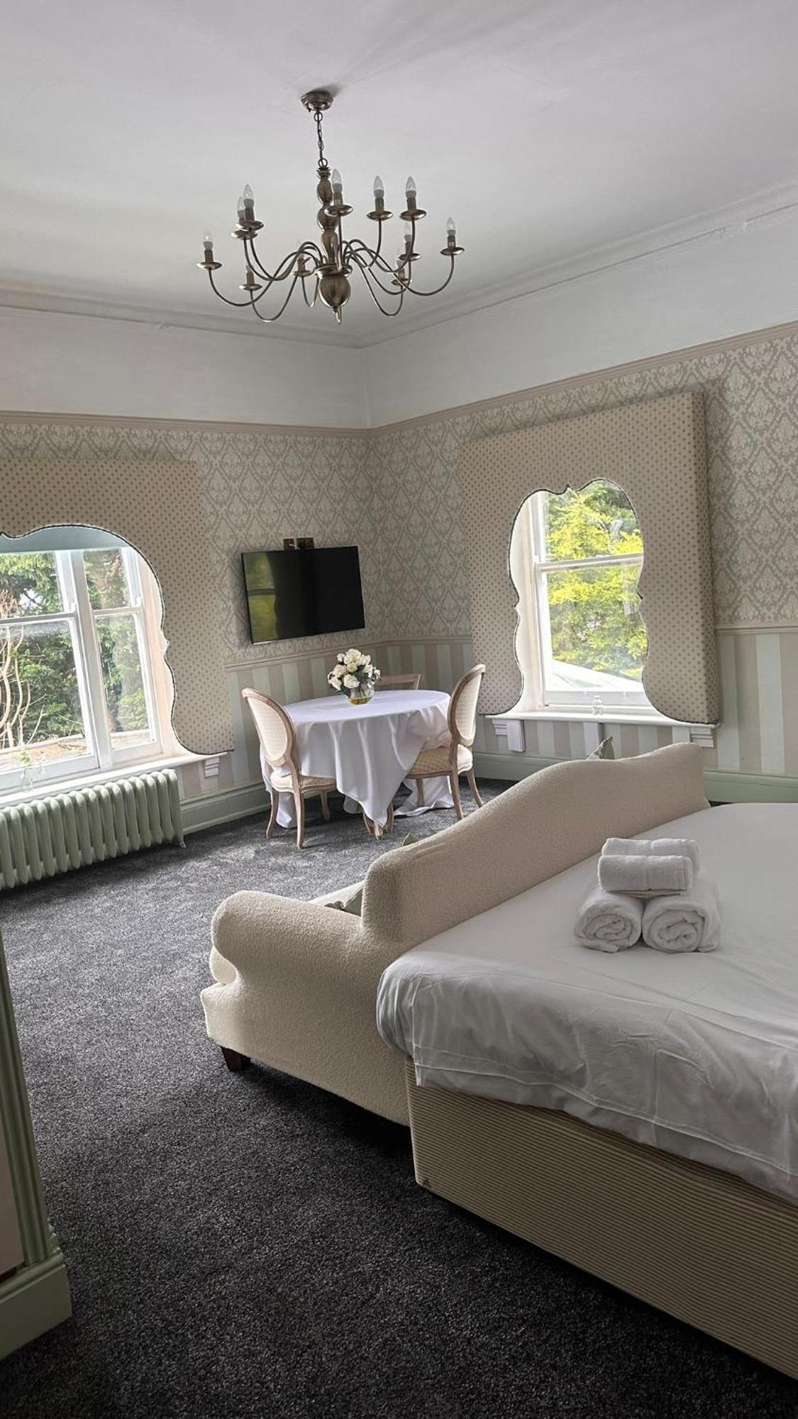 St Andrews Town Hotel ドロイトウィッチ エクステリア 写真