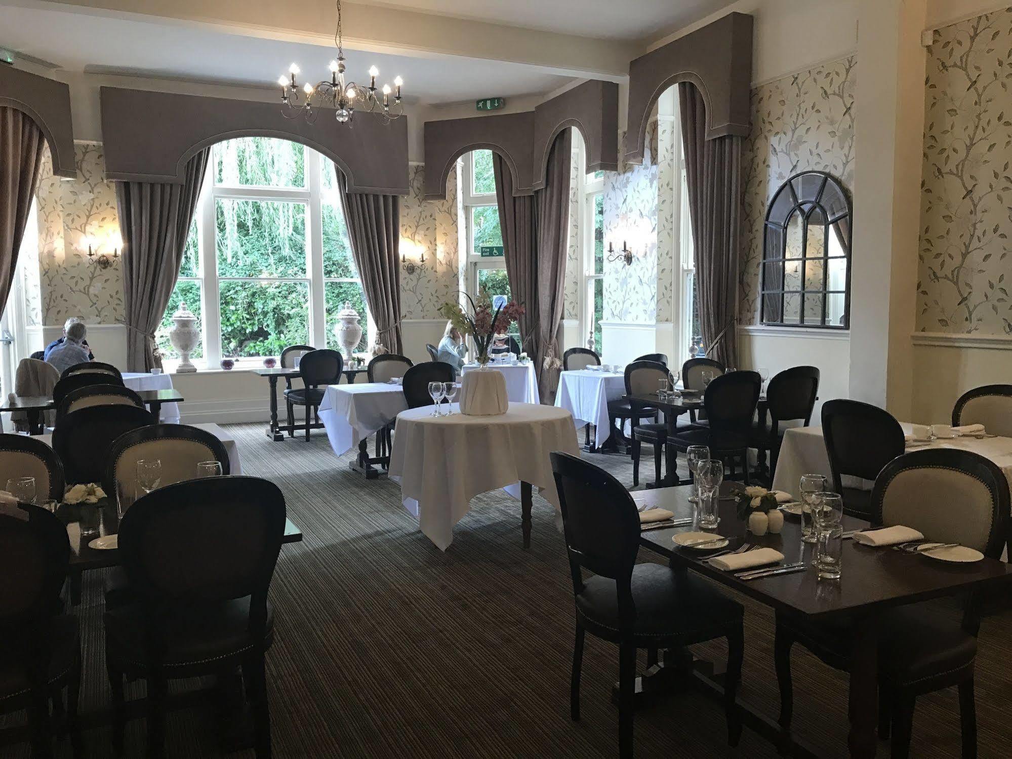 St Andrews Town Hotel ドロイトウィッチ エクステリア 写真