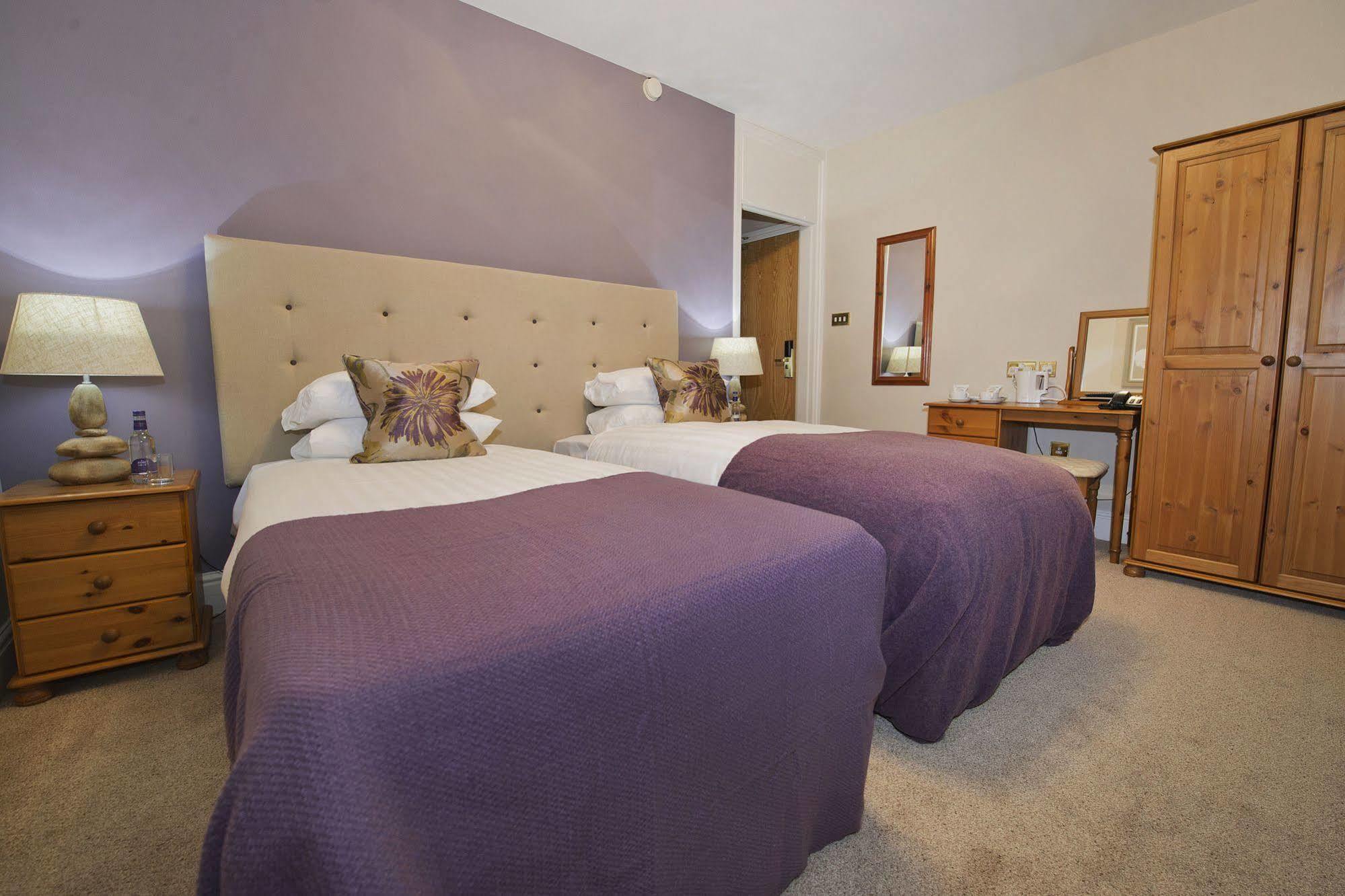 St Andrews Town Hotel ドロイトウィッチ エクステリア 写真