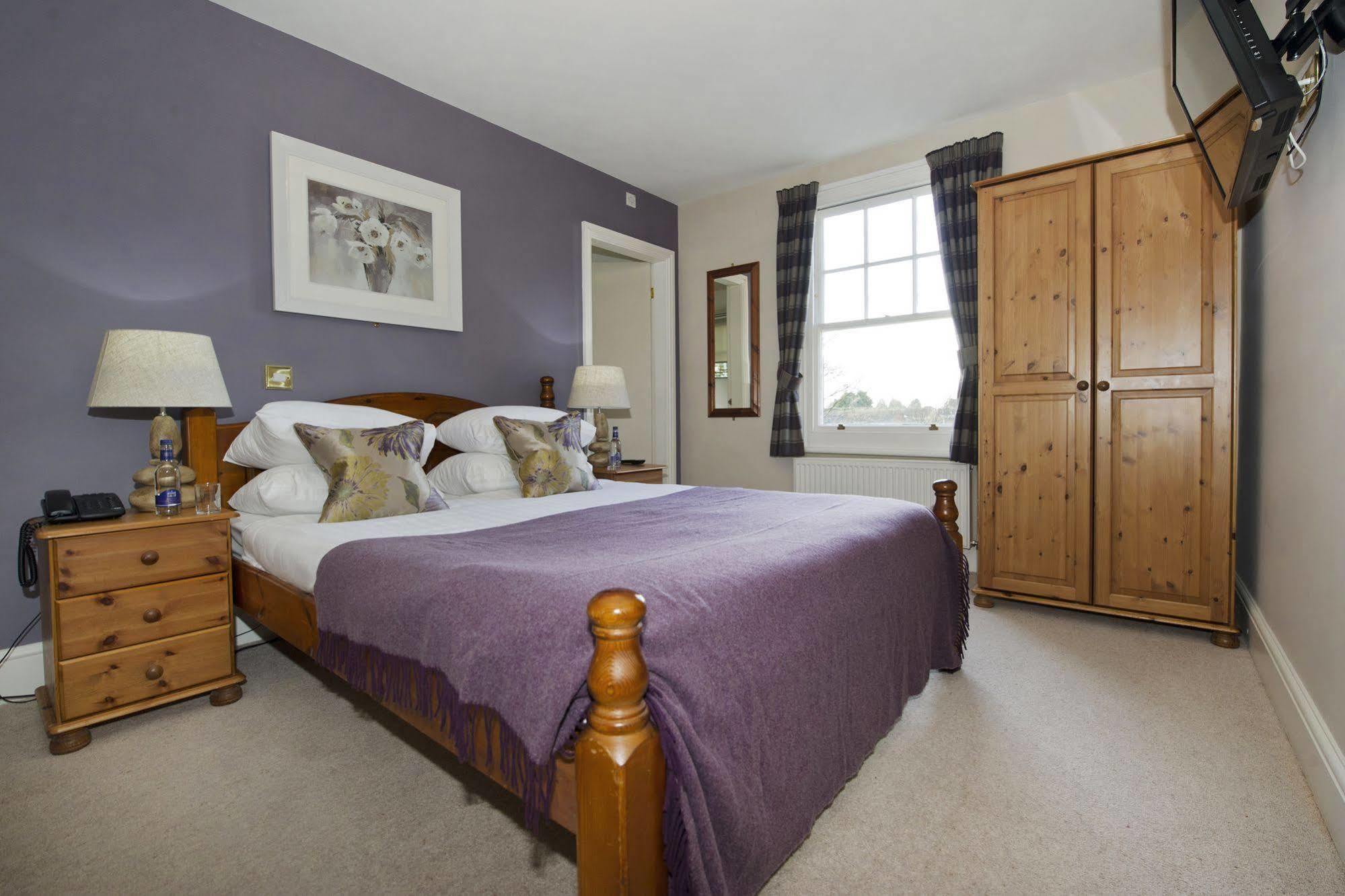 St Andrews Town Hotel ドロイトウィッチ エクステリア 写真