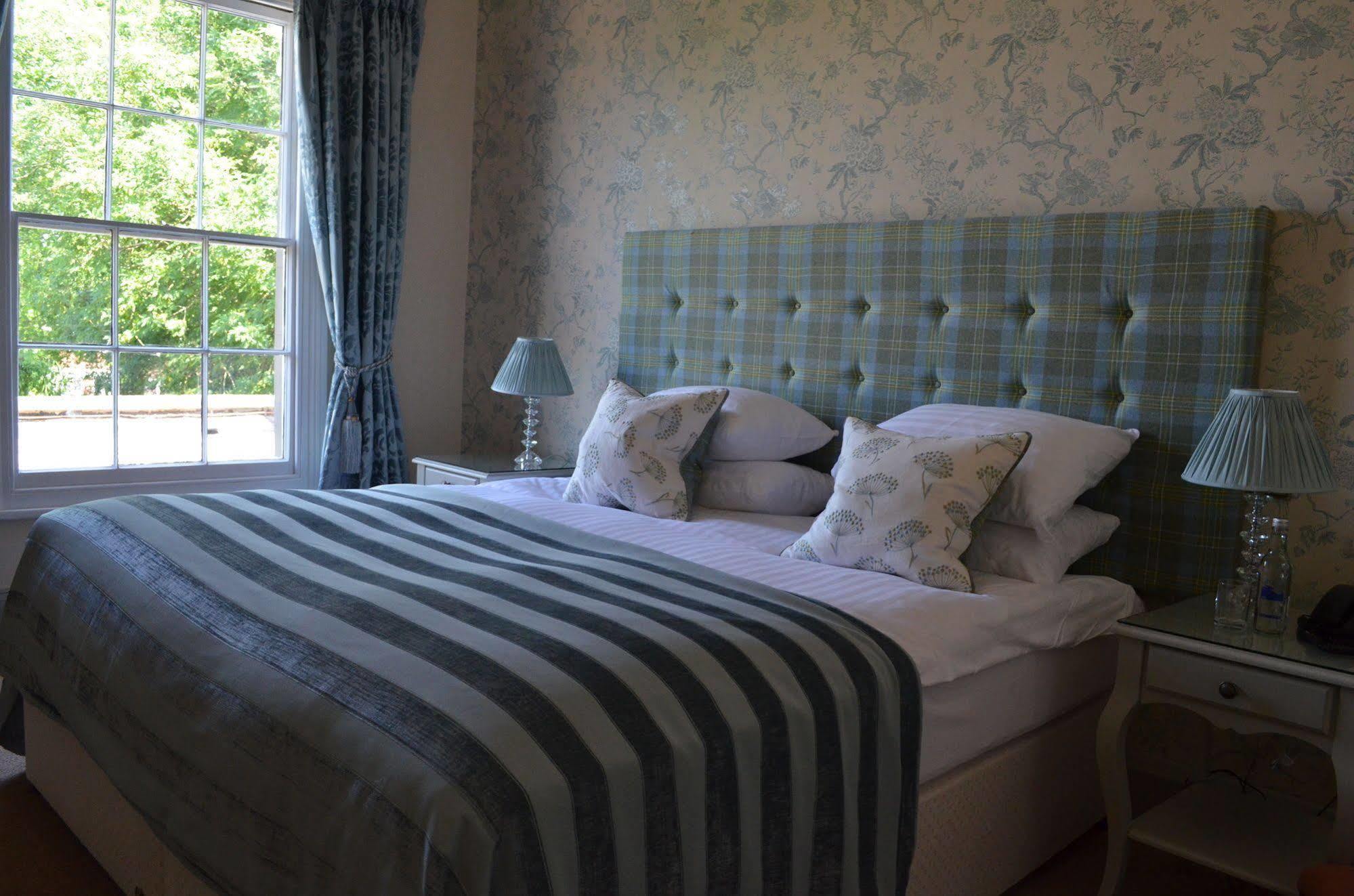 St Andrews Town Hotel ドロイトウィッチ エクステリア 写真
